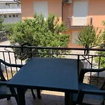 Giallo - Over The Rainbow - - 4 Posti Letto * Lido di Jesolo