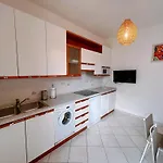 Giallo - Over The Rainbow - - 4 Posti Letto Appartamento *